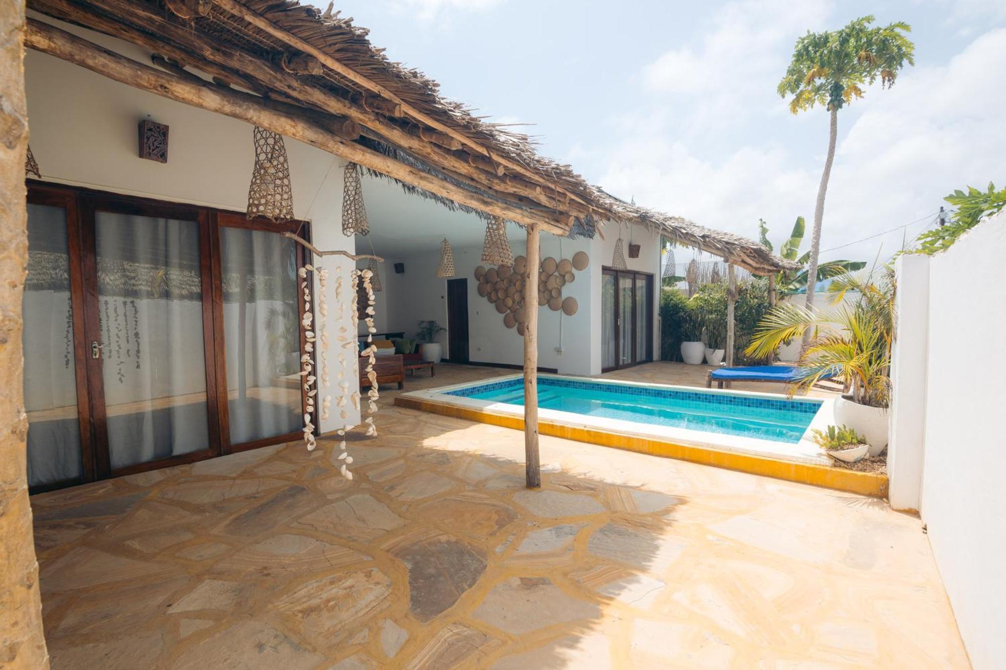 Bukoba Villas - Lily - Private Pool, Ac & Wi-fi Appartement