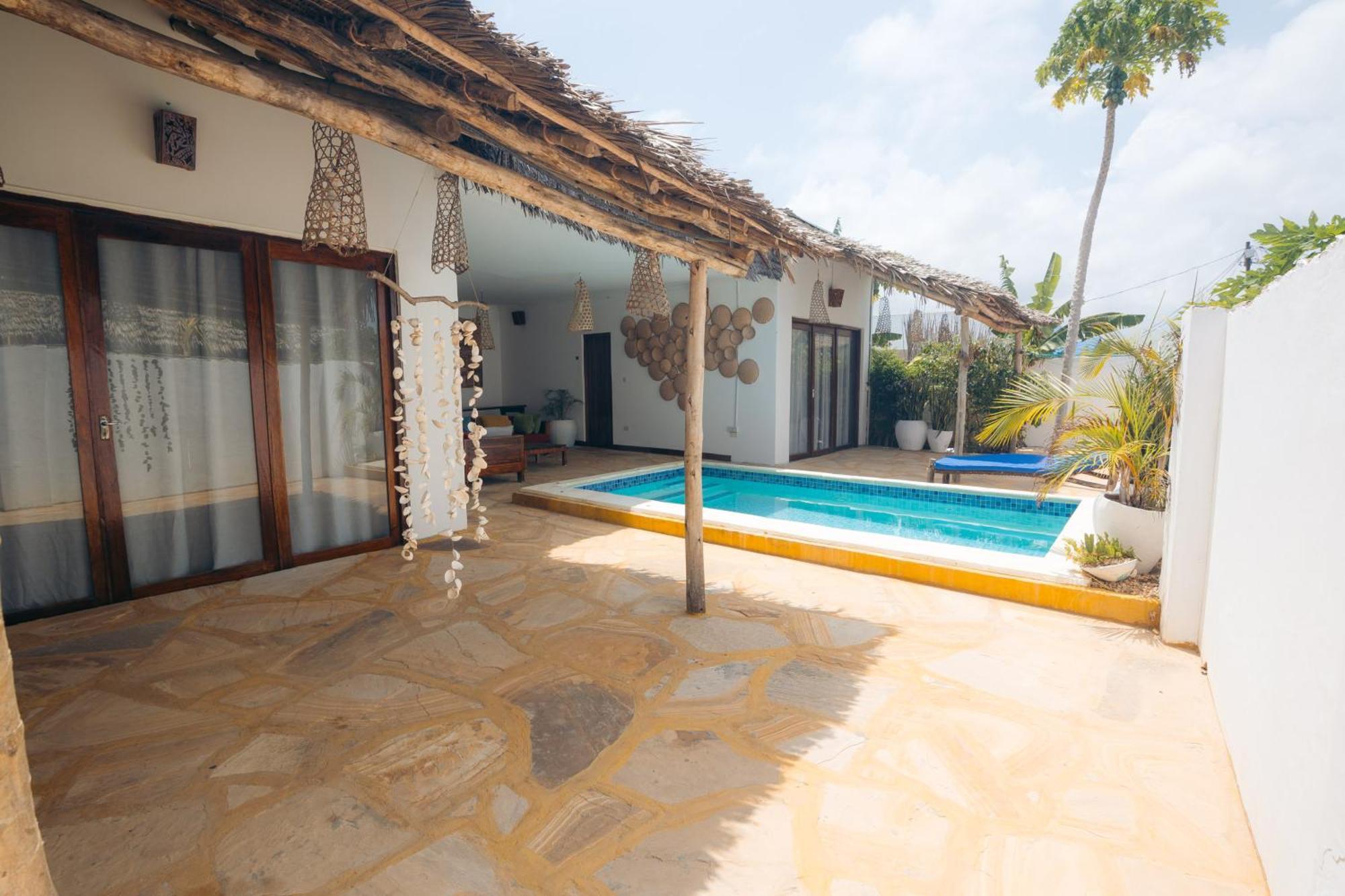 Bukoba Villas - Lily - Private Pool, Ac & Wi-fi Appartement